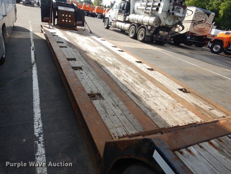 image for item DA8406 2014 Fontaine LXL low boy equipment trailer