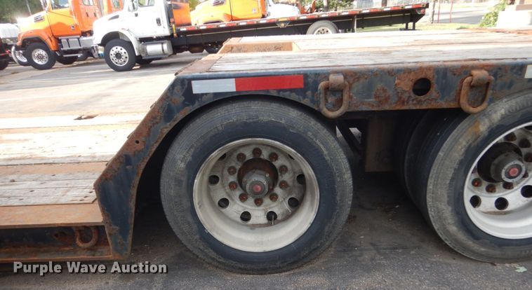 image for item DA8406 2014 Fontaine LXL low boy equipment trailer