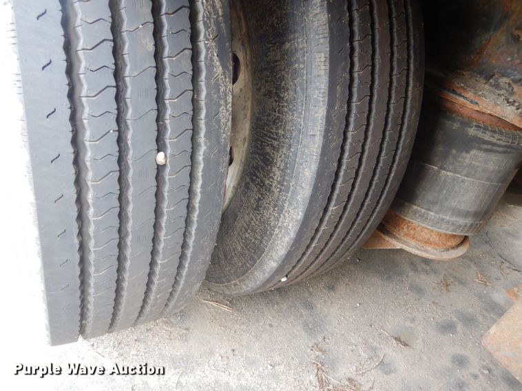 image for item DA8406 2014 Fontaine LXL low boy equipment trailer