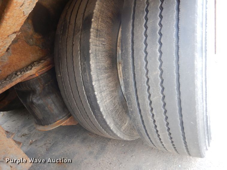 image for item DA8406 2014 Fontaine LXL low boy equipment trailer