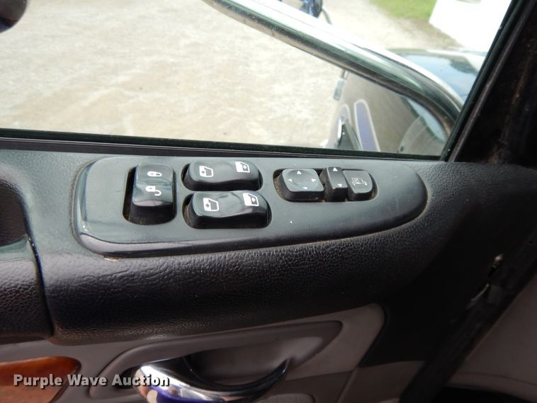 image for item DF5295 2011 Peterbilt 386  semi truck