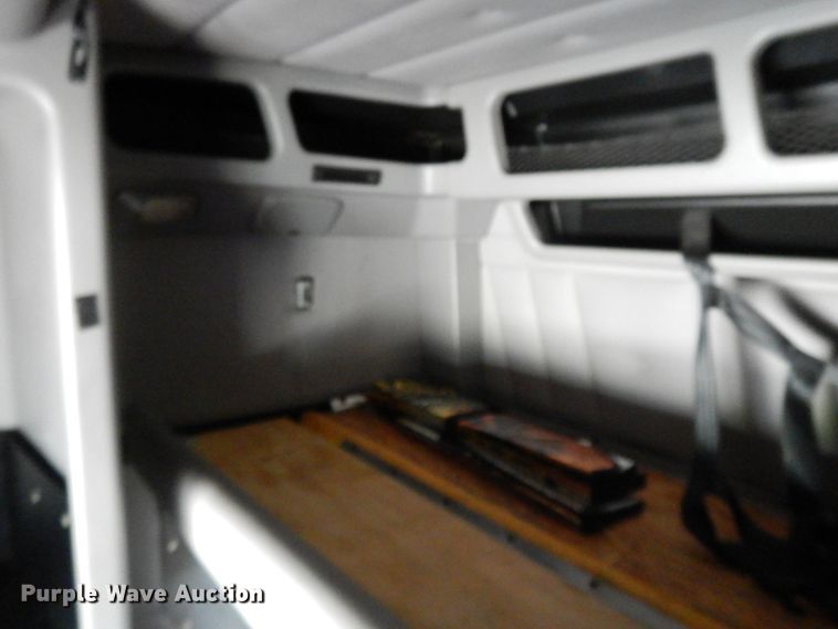 image for item DF5295 2011 Peterbilt 386  semi truck