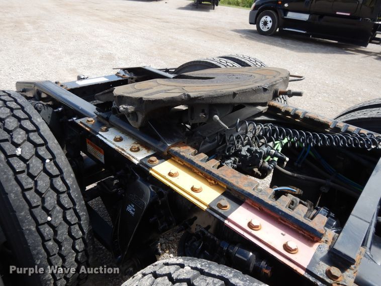 image for item DF5296 2016 Freightliner Cascadia  semi truck