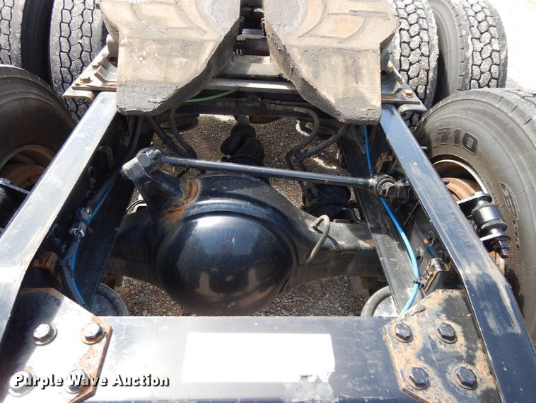 image for item DF5296 2016 Freightliner Cascadia  semi truck