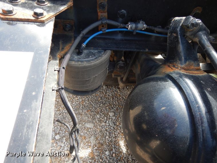 image for item DF5296 2016 Freightliner Cascadia  semi truck