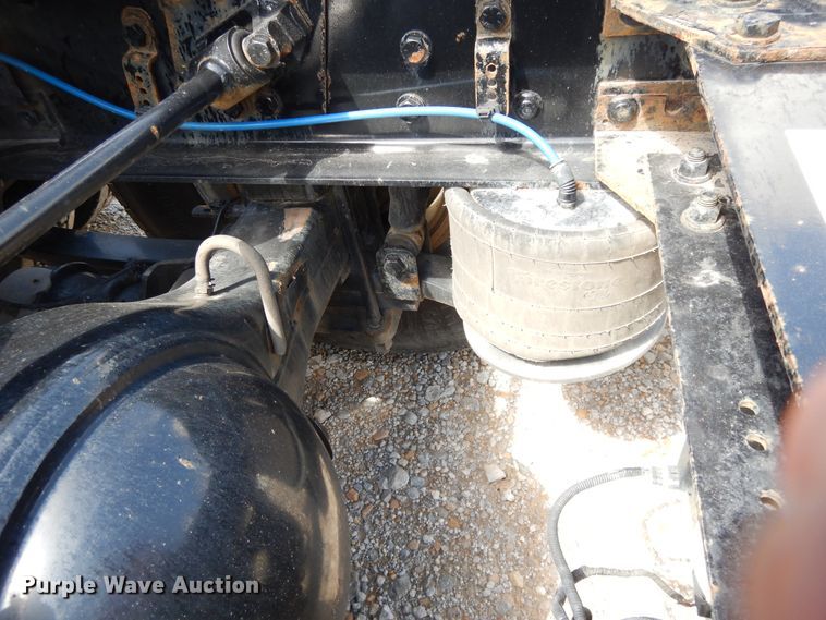 image for item DF5296 2016 Freightliner Cascadia  semi truck