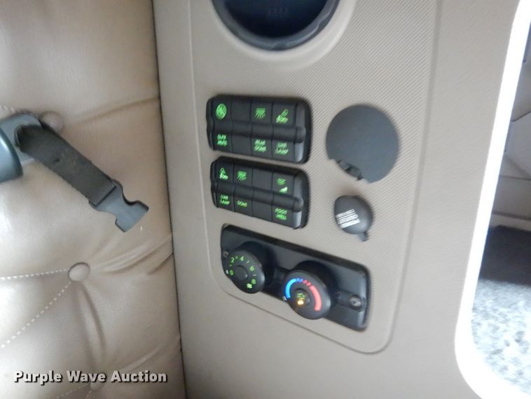 image for item DF5297 2014 Freightliner Cascadia  semi truck