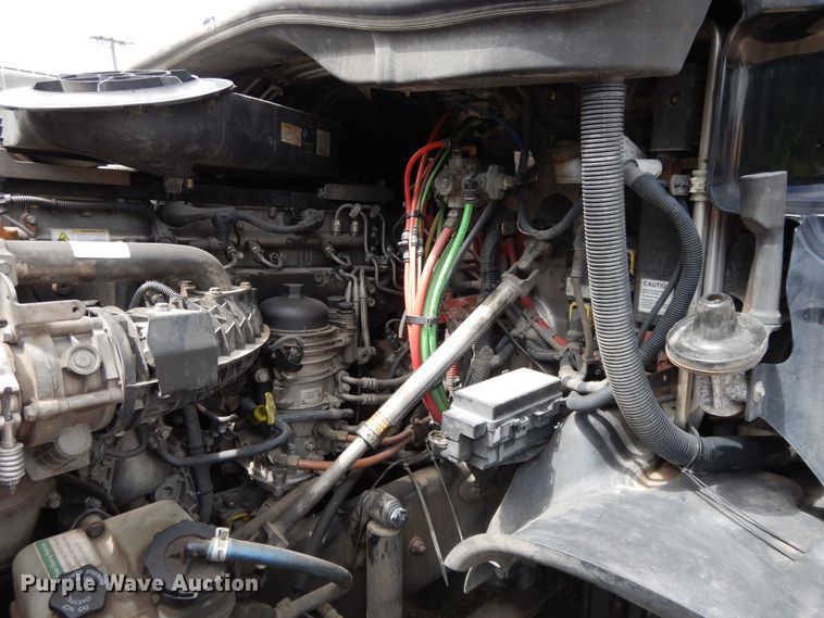 image for item DF5297 2014 Freightliner Cascadia  semi truck