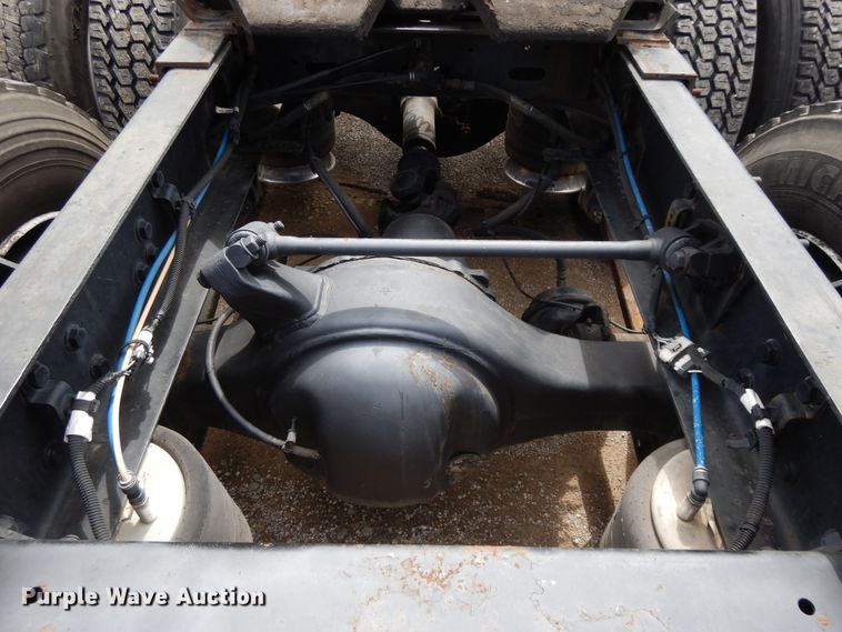 image for item DF5297 2014 Freightliner Cascadia  semi truck