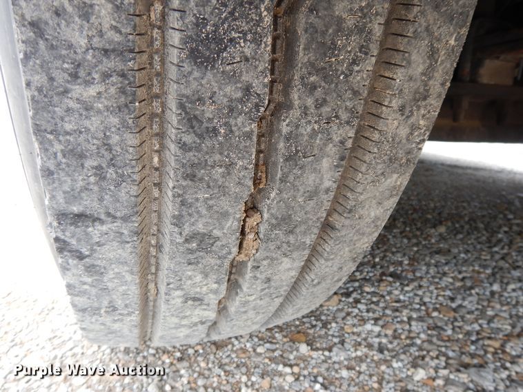 image for item DF5297 2014 Freightliner Cascadia  semi truck