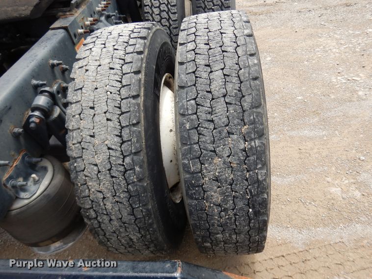 image for item DF5297 2014 Freightliner Cascadia  semi truck