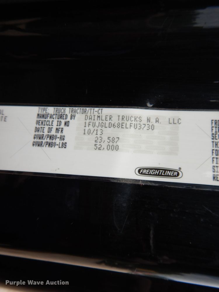 image for item DF5297 2014 Freightliner Cascadia  semi truck