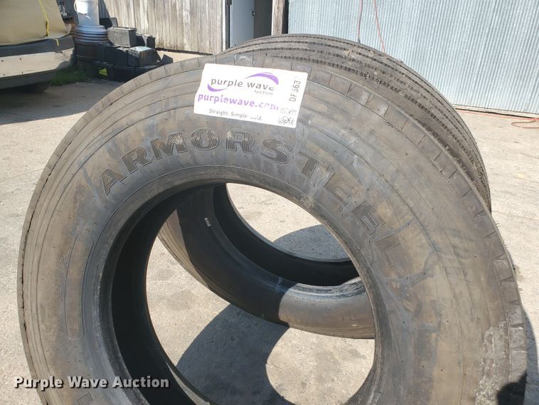 image for item DF5638 (2) Kelly KRH Armorsteel 11R24.5 tires