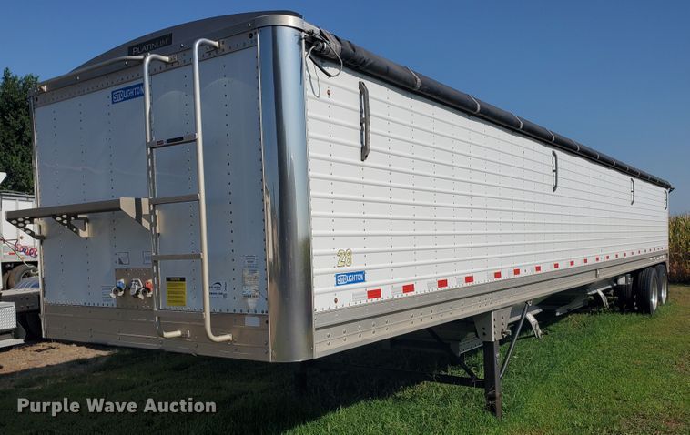 image for item DF5639 2015 Stoughton Platinum Series AHV-421T-AR-S double hopper bottom grain trailer
