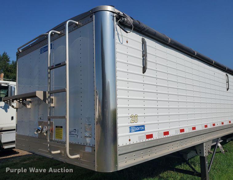 image for item DF5639 2015 Stoughton Platinum Series AHV-421T-AR-S double hopper bottom grain trailer