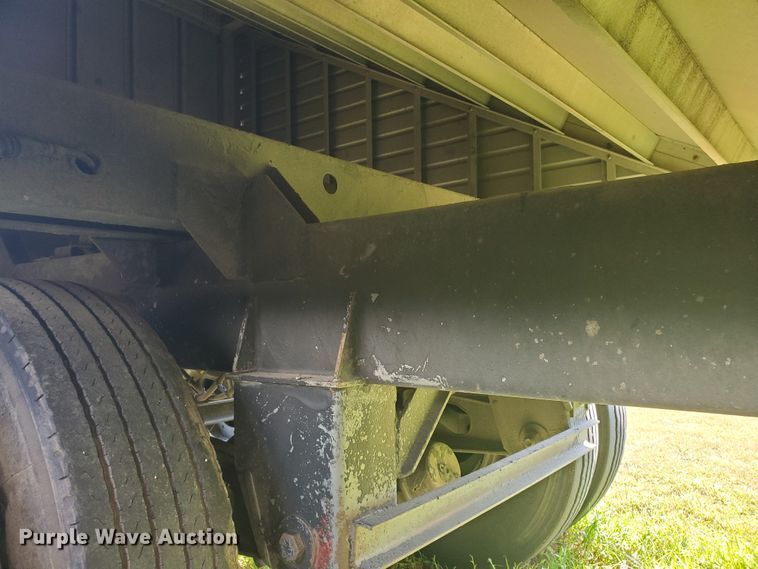 image for item DF5639 2015 Stoughton Platinum Series AHV-421T-AR-S double hopper bottom grain trailer