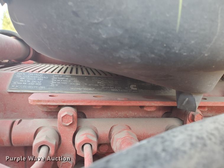 image for item DF5640 2013 Freightliner Cascadia 125  semi truck