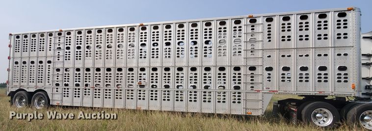 image for item DF5675 2002 Wilson PSDCL-302 livestock trailer