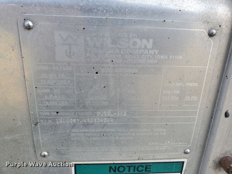 image for item DF5675 2002 Wilson PSDCL-302 livestock trailer