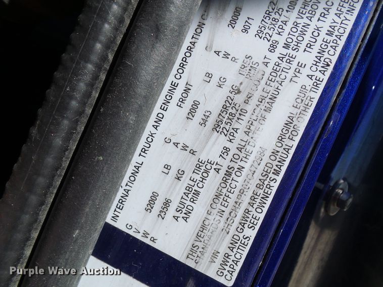 image for item DG2067 2007 International 9900i  semi truck