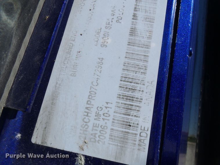 image for item DG2067 2007 International 9900i  semi truck