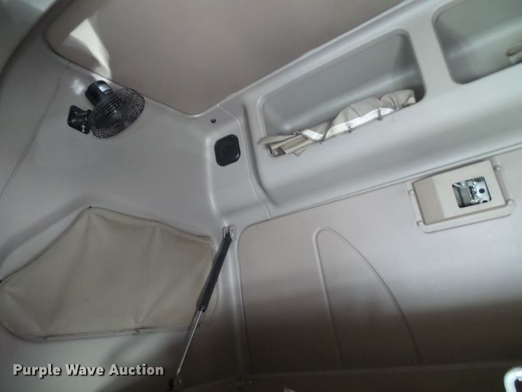 image for item DG2067 2007 International 9900i  semi truck