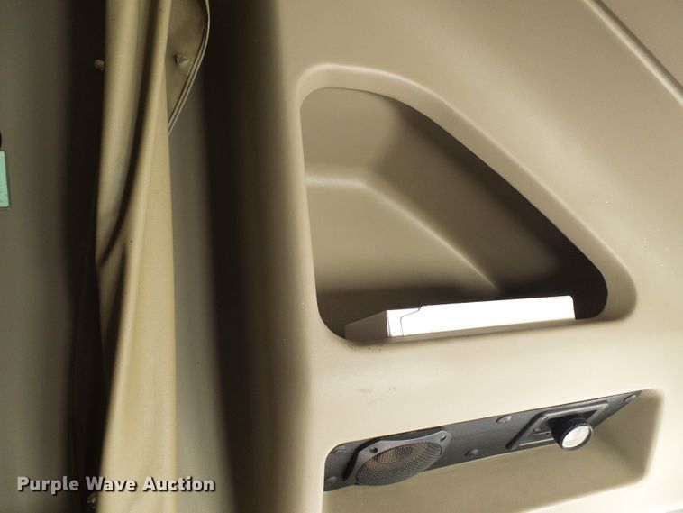 image for item DG2067 2007 International 9900i  semi truck