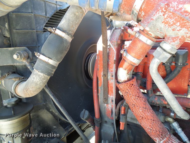 image for item DG2067 2007 International 9900i  semi truck