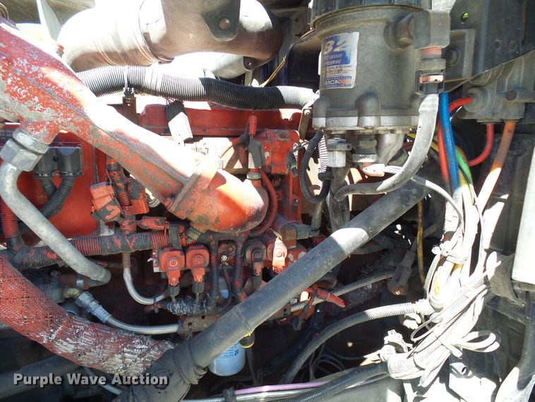 image for item DG2067 2007 International 9900i  semi truck