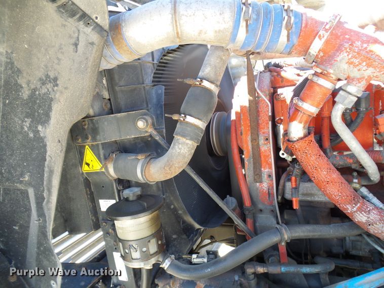 image for item DG2067 2007 International 9900i  semi truck