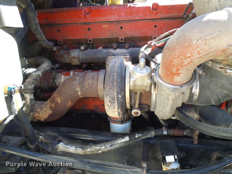 image for item DG2067 2007 International 9900i  semi truck