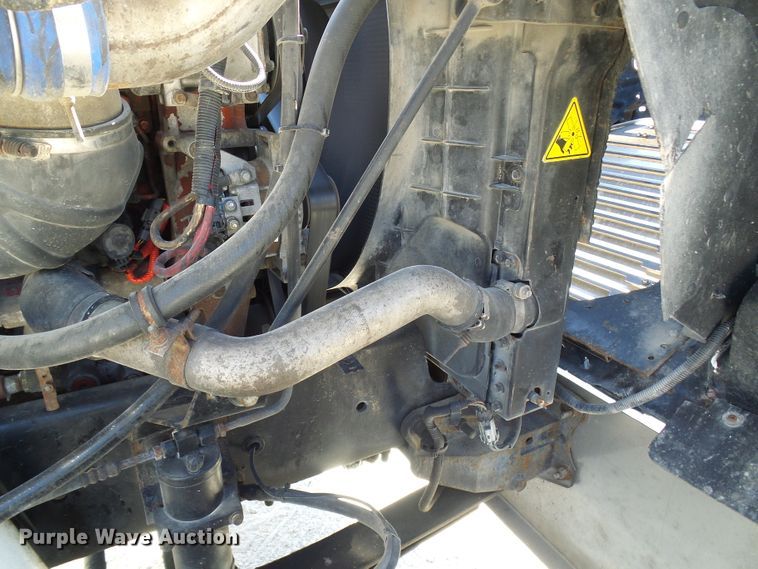 image for item DG2067 2007 International 9900i  semi truck