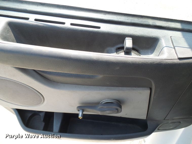 image for item DG2079 2005 Volvo VN  semi truck