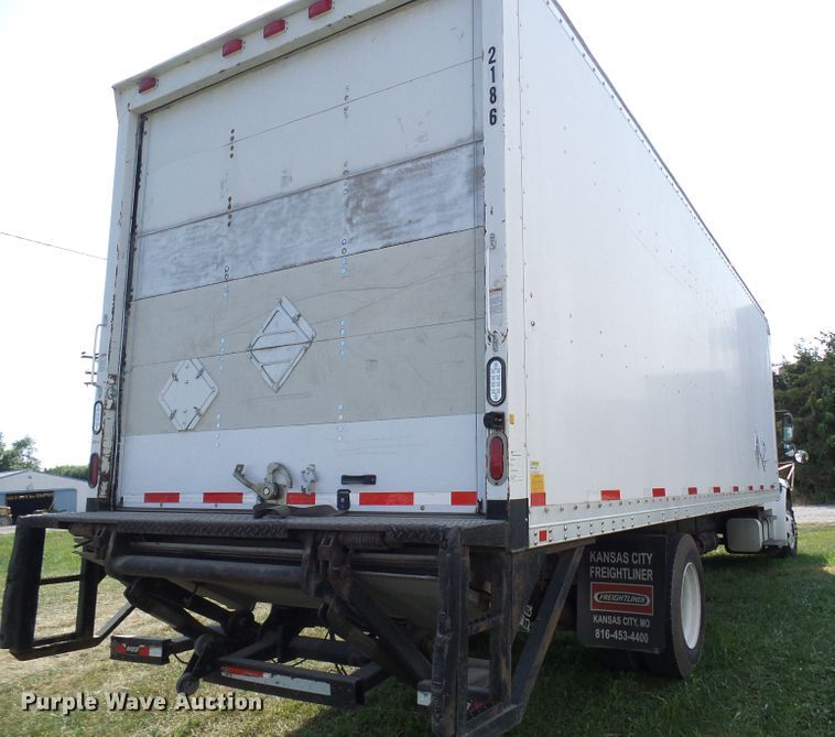 image for item DG2085 2007 Freightliner Business Class M2  box truck