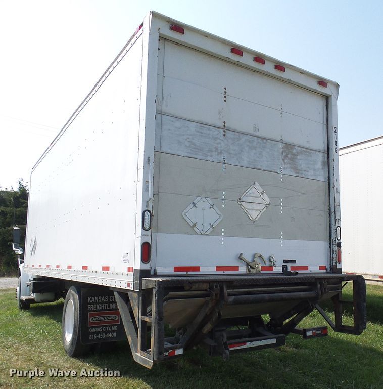 image for item DG2085 2007 Freightliner Business Class M2  box truck