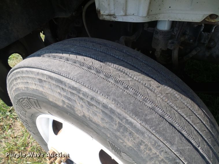 image for item DG2085 2007 Freightliner Business Class M2  box truck