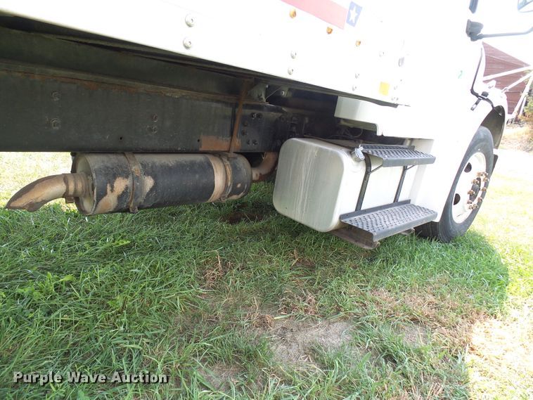 image for item DG2085 2007 Freightliner Business Class M2  box truck