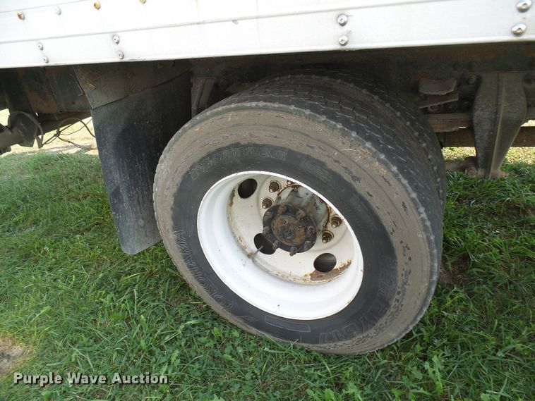 image for item DG2085 2007 Freightliner Business Class M2  box truck