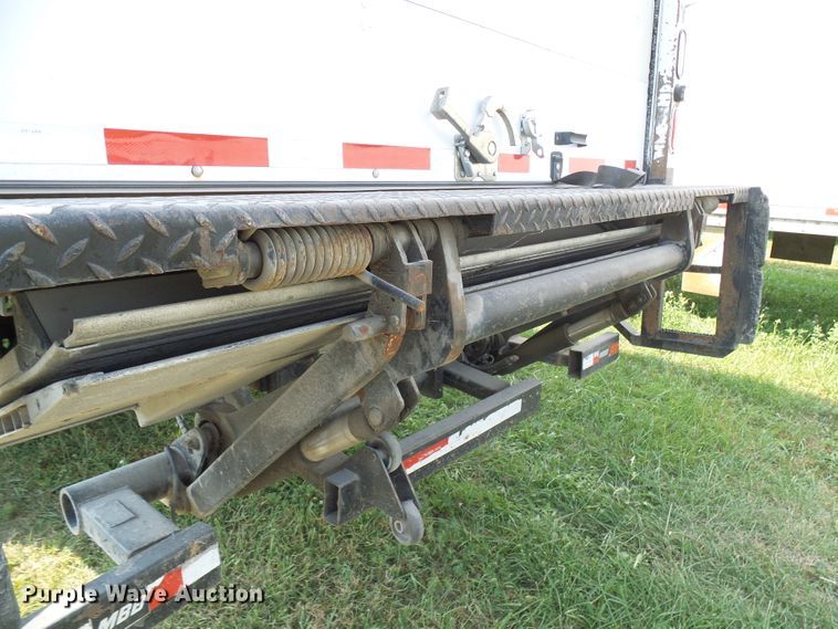 image for item DG2085 2007 Freightliner Business Class M2  box truck