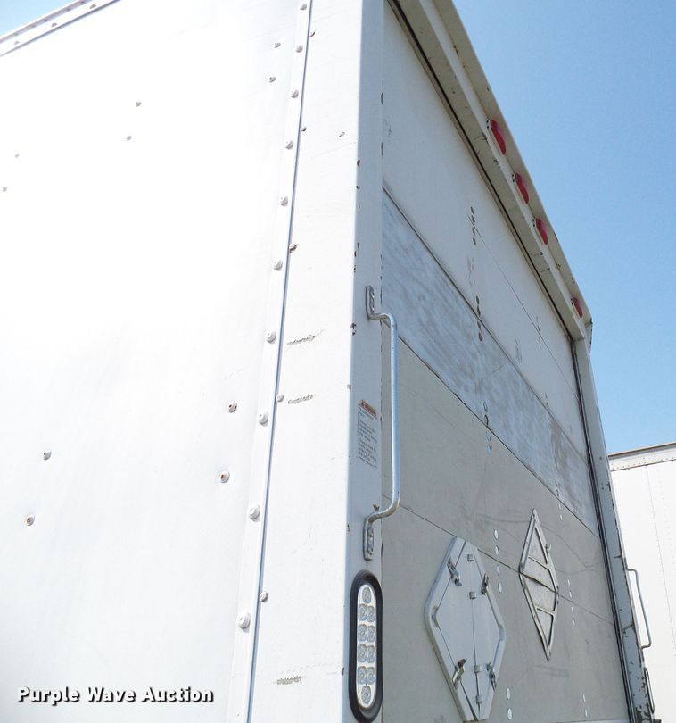 image for item DG2085 2007 Freightliner Business Class M2  box truck