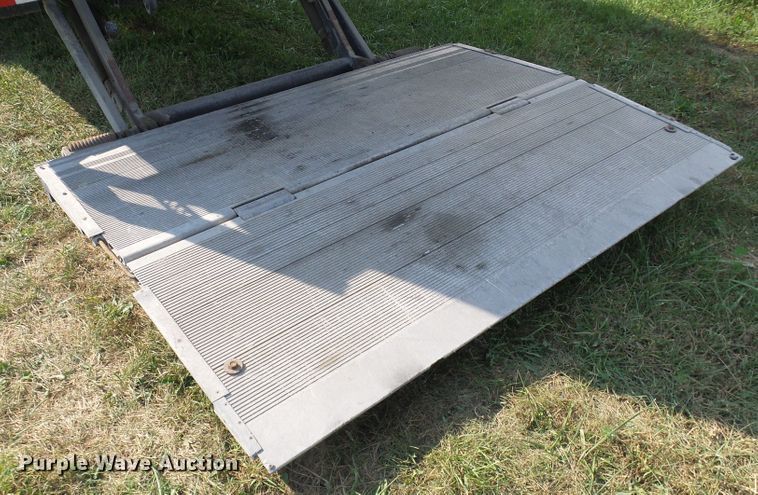 image for item DG2085 2007 Freightliner Business Class M2  box truck