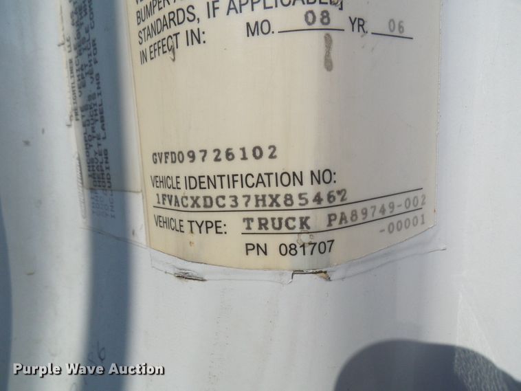 image for item DG2085 2007 Freightliner Business Class M2  box truck