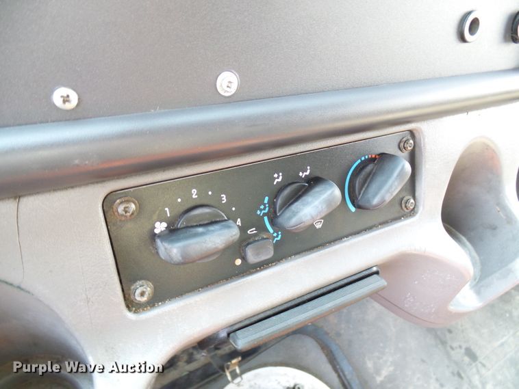 image for item DG2085 2007 Freightliner Business Class M2  box truck