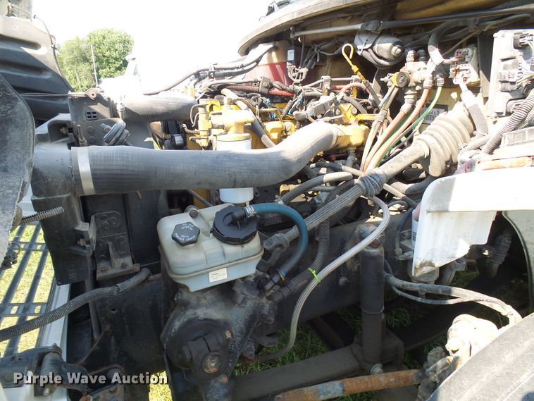 image for item DG2085 2007 Freightliner Business Class M2  box truck