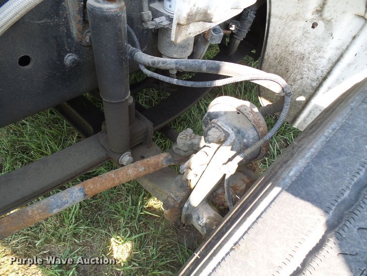 image for item DG2085 2007 Freightliner Business Class M2  box truck