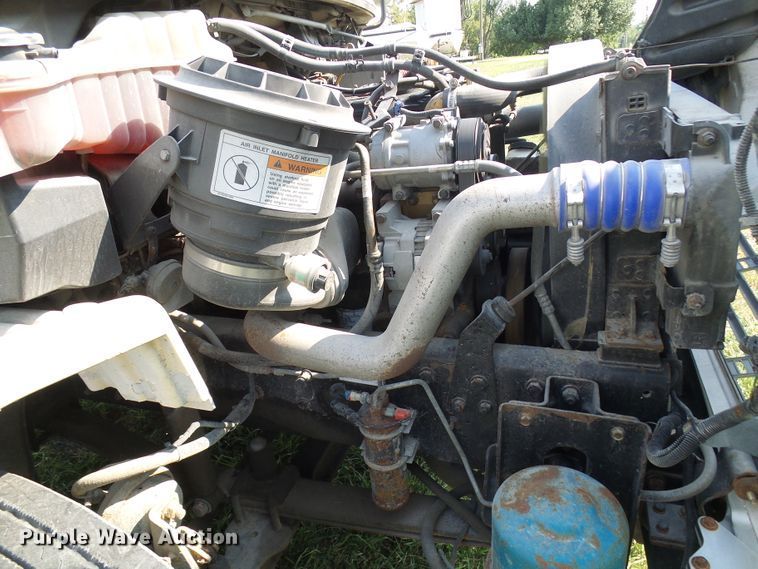 image for item DG2085 2007 Freightliner Business Class M2  box truck