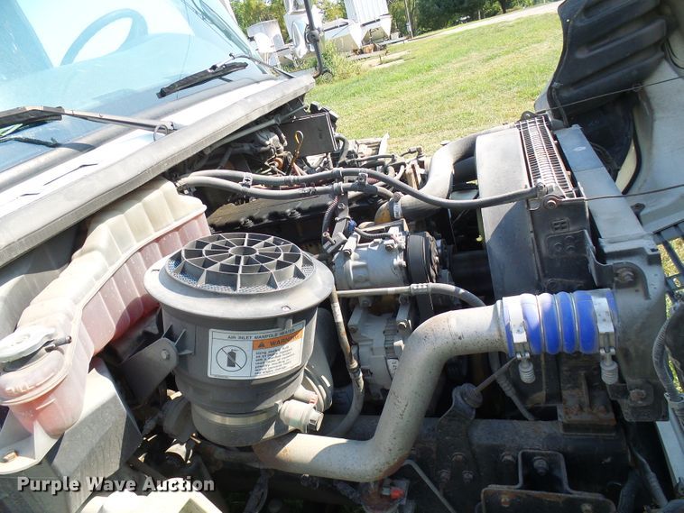 image for item DG2085 2007 Freightliner Business Class M2  box truck