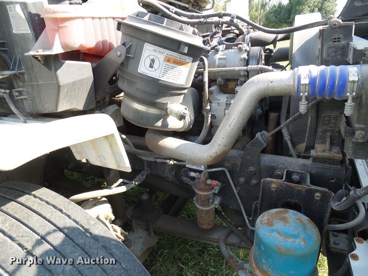 image for item DG2085 2007 Freightliner Business Class M2  box truck