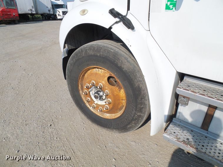 image for item DG2088 2007 Freightliner Business Class M2  box truck