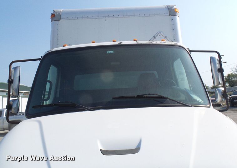 image for item DG2088 2007 Freightliner Business Class M2  box truck